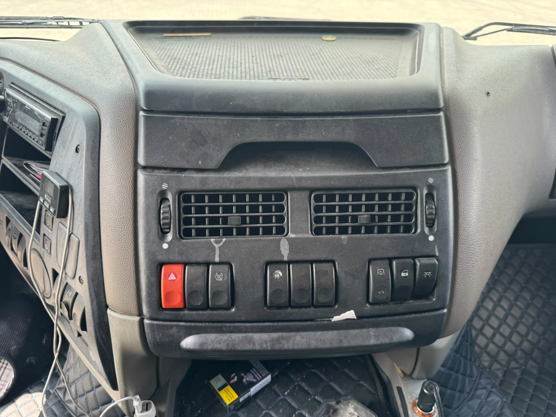0 PEŞİNAT TAMAMI 12-24-36 AY BANKA KREDİSİ İLE 2011 DAF XF 460