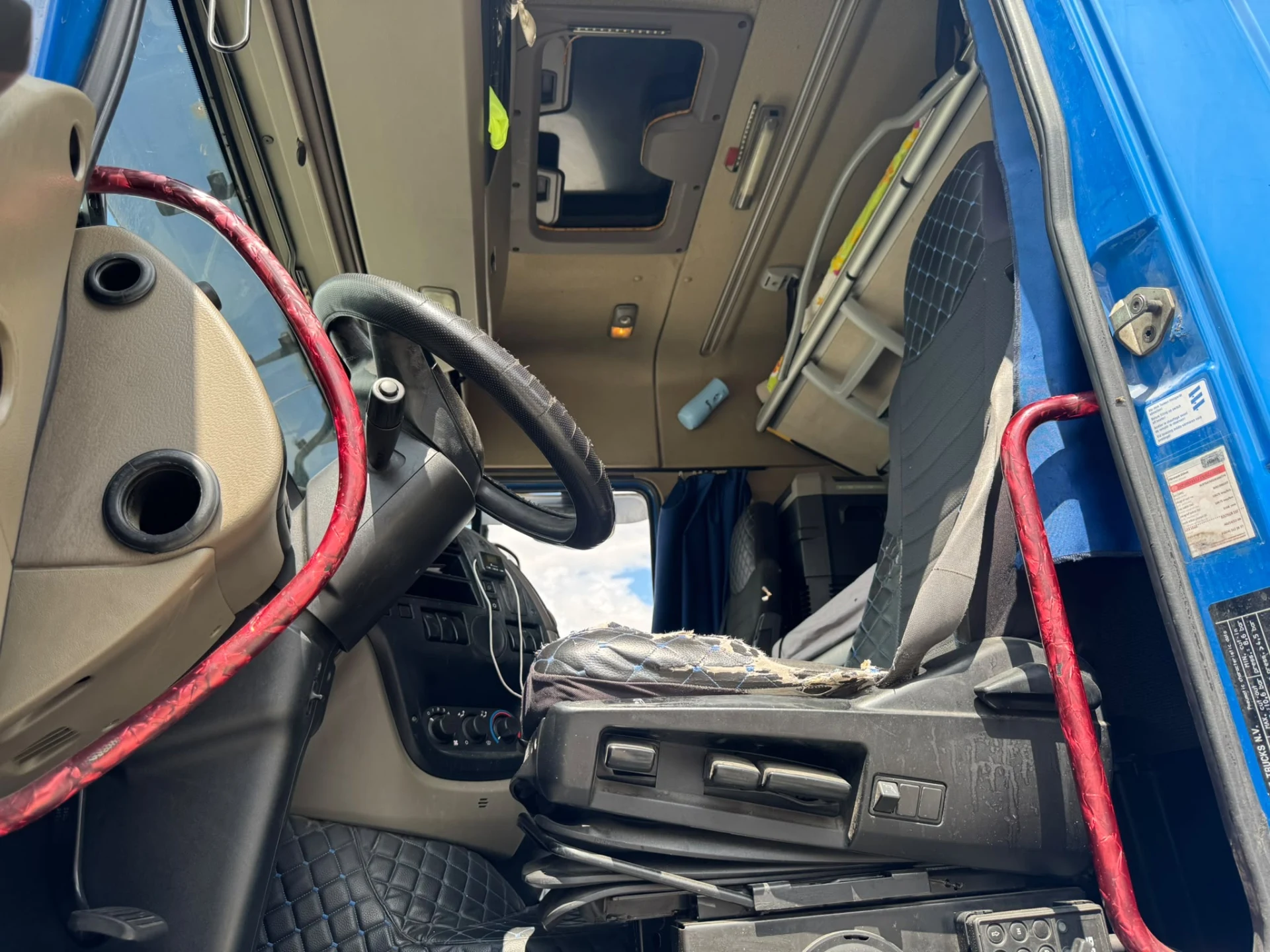 0 PEŞİNAT TAMAMI 12-24-36 AY BANKA KREDİSİ İLE 2011 DAF XF 460