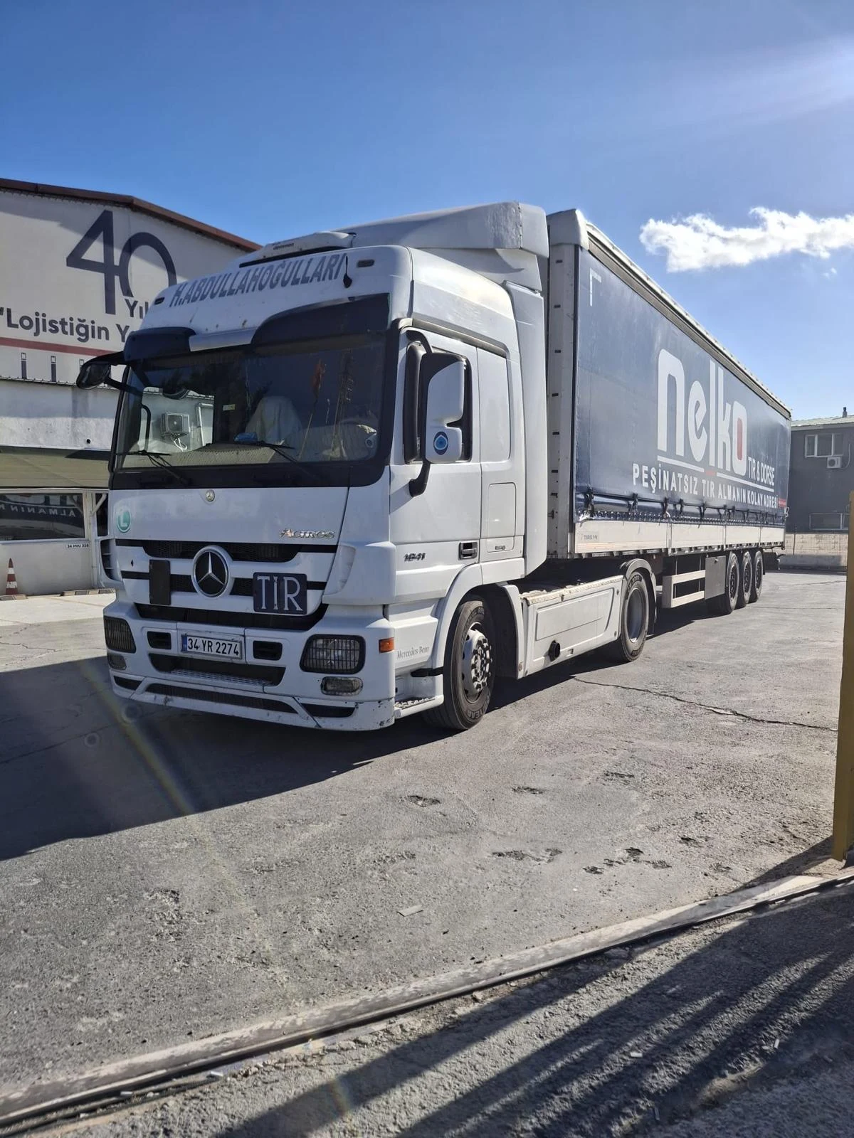 O PEŞİNAT TAMAMI 12-24-36 AY BANKA KREDİSİ İLE 2009 MODEL  MERCEDES 1841