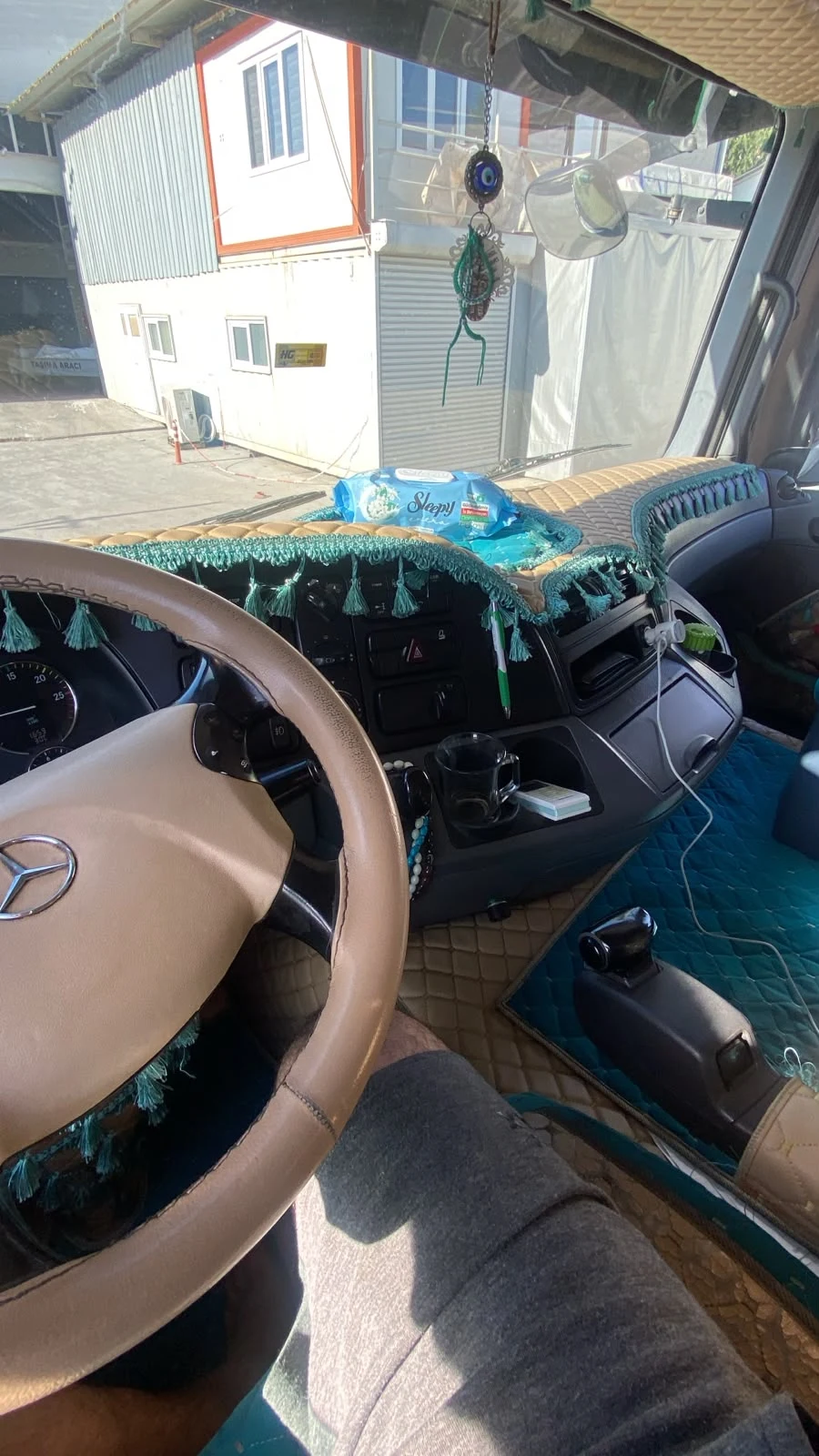 O PEŞİNAT TAMAMI 12-24-36 AY BANKA KREDİSİ İLE 2009 MODEL  MERCEDES 1841
